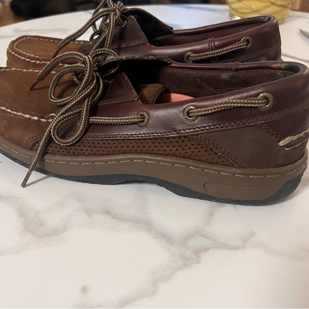 Men’s Sperry Topsider, size 10, chocolate brown suede and leather!